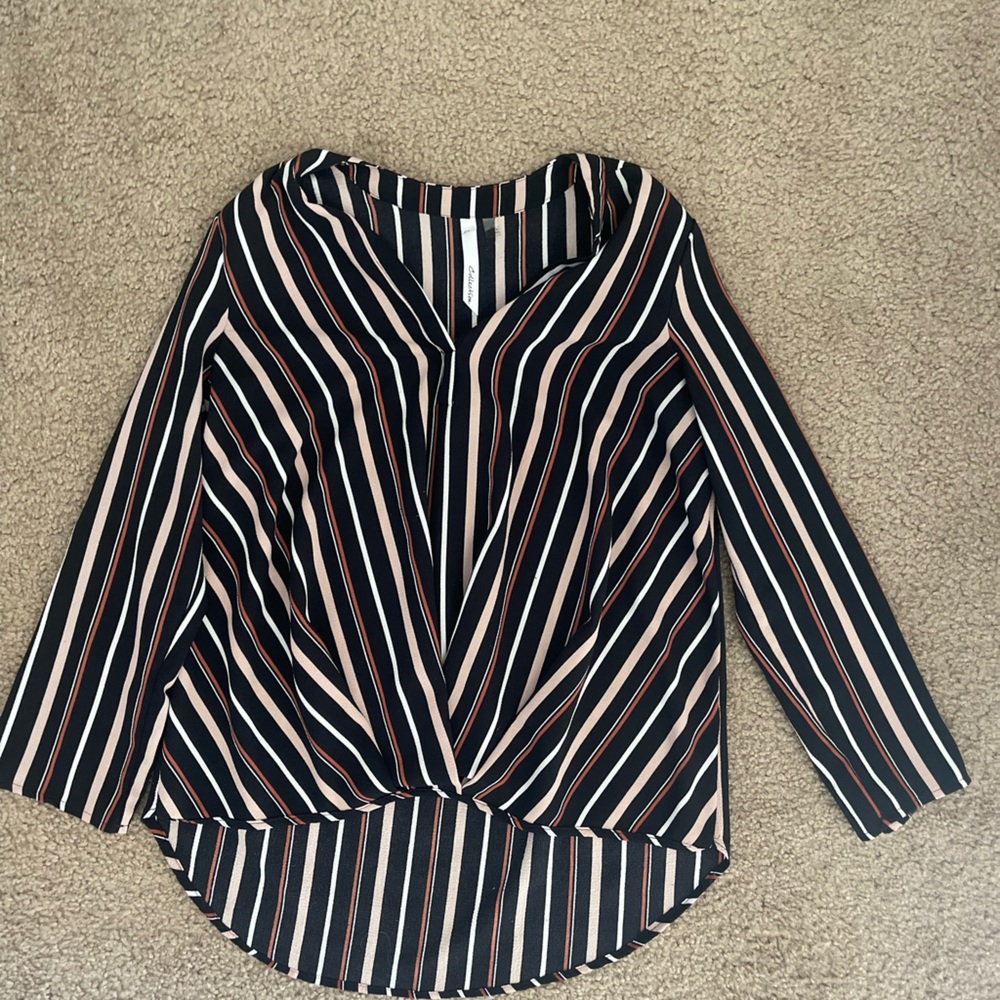 Women’s medium long sleeve pinstripe office attire